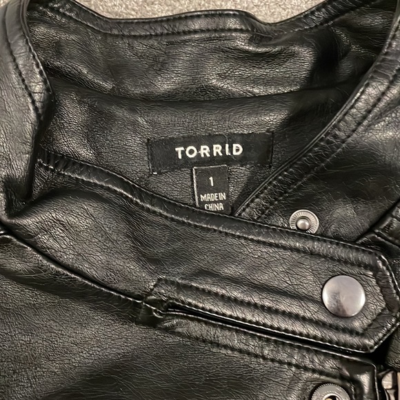 EC Black Torrid Faux Leather Biker Jacket - Size 1 (XXL) - Picture 3 of 4